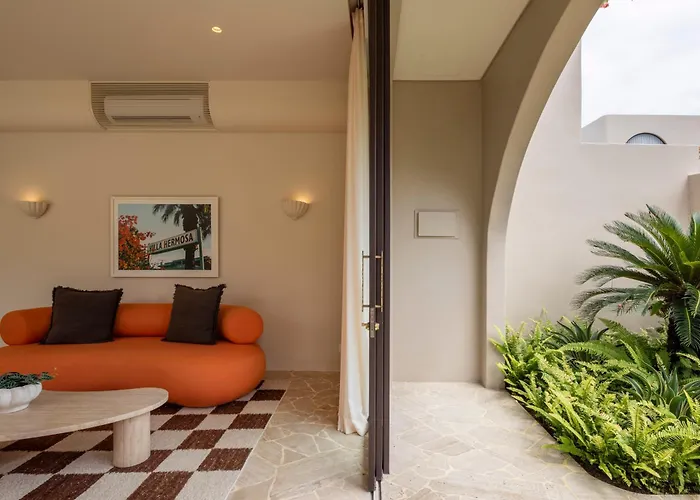 The Huntley Villa *